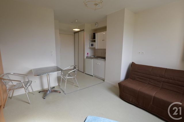 Appartement F1 à louer - 1 pièce - 20.5 m2 - ST JEAN DE BRAYE - 45 - CENTRE - Century 21 Premium