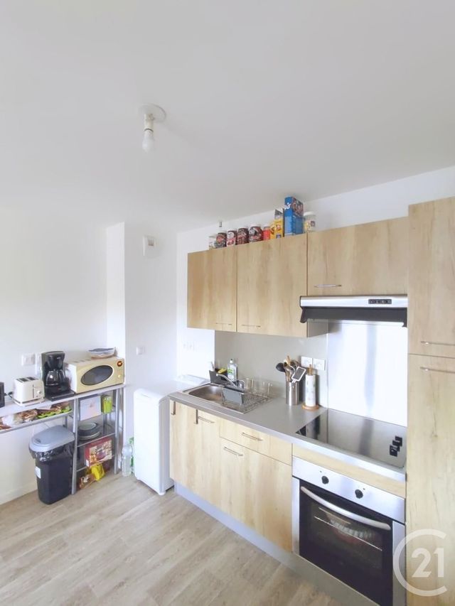 Appartement T2 à vendre - 2 pièces - 39.76 m2 - ST JEAN DE BRAYE - 45 - CENTRE - Century 21 Premium