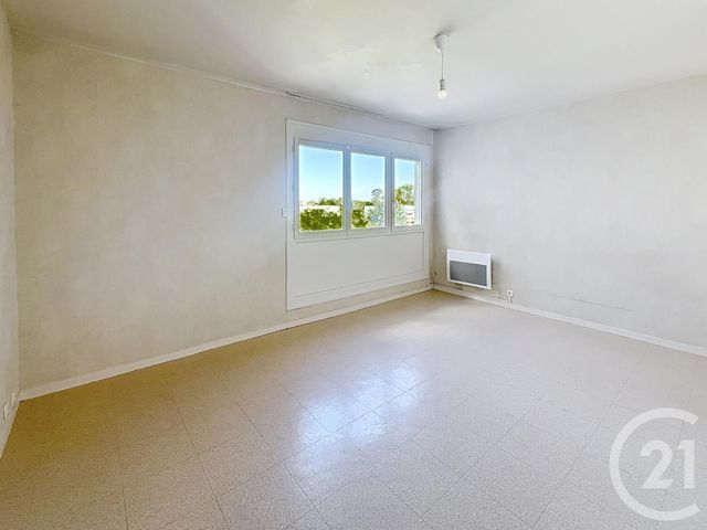Appartement F1 à louer - 1 pièce - 30.22 m2 - ST JEAN DE BRAYE - 45 - CENTRE - Century 21 Premium