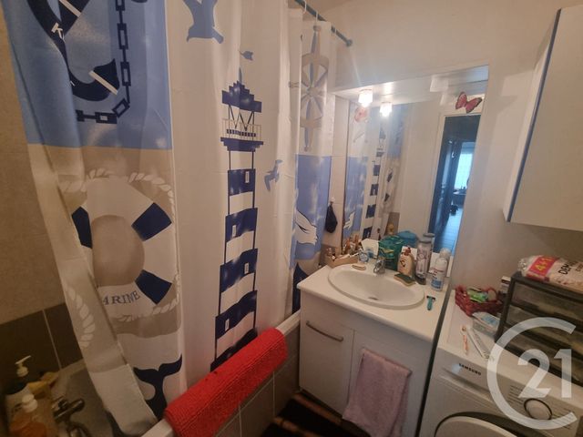 Afficher la photo en grand Appartement F3 à vendre - 3 pièces - 79.88 m2 - ST JEAN DE BRAYE - 45 - CENTRE - Century 21 Premium