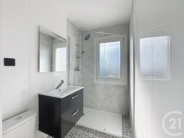 Afficher la photo en grand Appartement F2 à vendre - 2 pièces - 42.0 m2 - ST JEAN DE BRAYE - 45 - CENTRE - Century 21 Premium