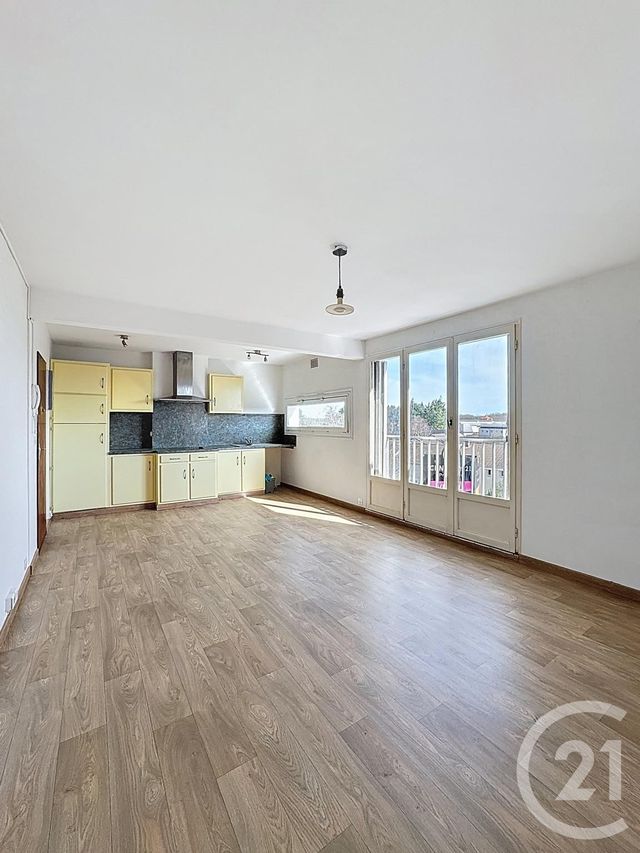 Afficher la photo en grand Appartement F2 à vendre - 2 pièces - 42.0 m2 - ST JEAN DE BRAYE - 45 - CENTRE - Century 21 Premium