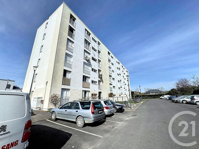 Afficher la photo en grand Appartement F2 à vendre - 2 pièces - 42.0 m2 - ST JEAN DE BRAYE - 45 - CENTRE - Century 21 Premium