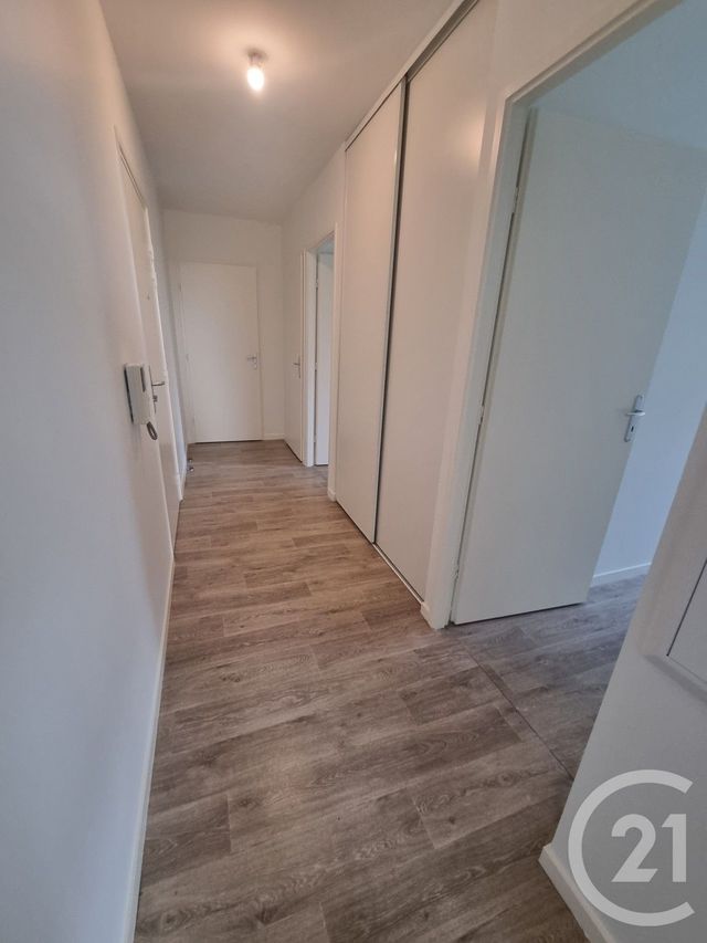 Afficher la photo en grand Appartement F3 à vendre - 3 pièces - 64.1 m2 - ORLEANS - 45 - CENTRE - Century 21 Premium