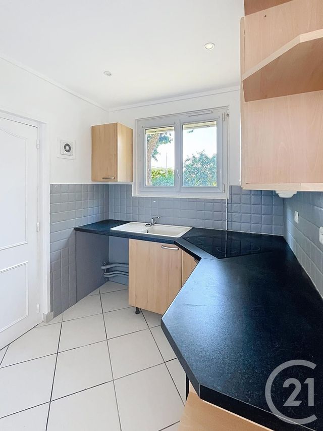 Appartement F3 à louer - 3 pièces - 64.0 m2 - ST JEAN DE BRAYE - 45 - CENTRE - Century 21 Premium