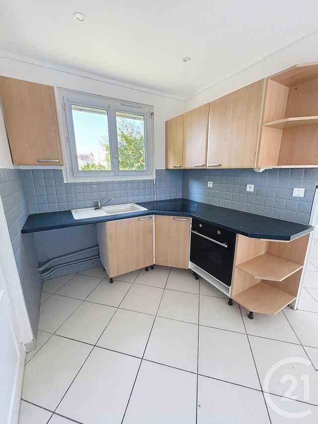Appartement F3 à louer - 3 pièces - 64.0 m2 - ST JEAN DE BRAYE - 45 - CENTRE - Century 21 Premium