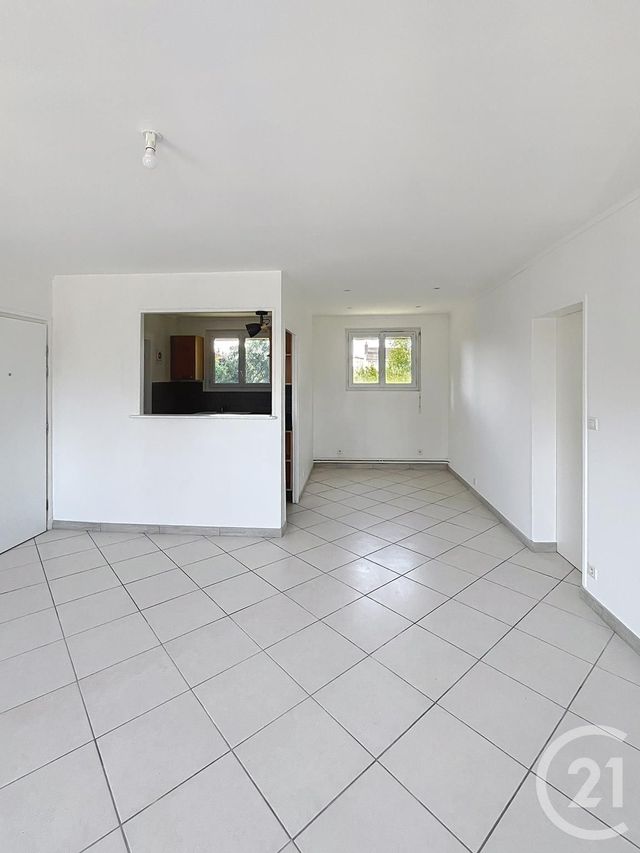 Appartement F3 à louer - 3 pièces - 64.0 m2 - ST JEAN DE BRAYE - 45 - CENTRE - Century 21 Premium