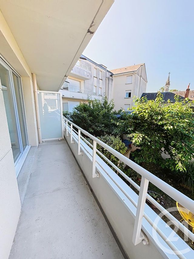 Appartement F2 à louer ST JEAN DE BRAYE