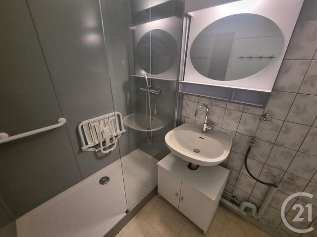 Appartement F3 à vendre - 3 pièces - 62.0 m2 - ST JEAN DE BRAYE - 45 - CENTRE - Century 21 Premium