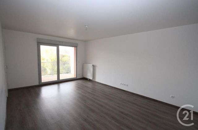 Appartement F3 à louer ST JEAN DE BRAYE