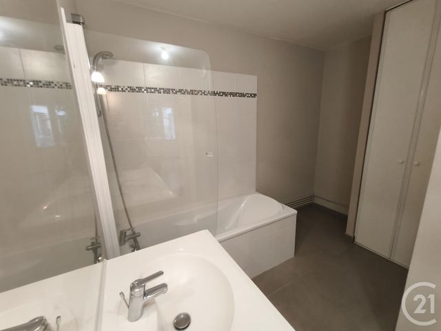 Appartement F4 à vendre - 4 pièces - 90.86 m2 - ORLEANS - 45 - CENTRE - Century 21 Premium