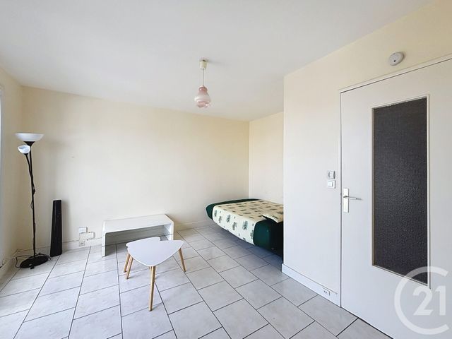 Afficher la photo en grand Appartement F1 à louer - 1 pièce - 24.08 m2 - ST JEAN DE BRAYE - 45 - CENTRE - Century 21 Premium