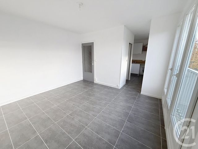 Appartement F1 à louer - 1 pièce - 26.4 m2 - ST JEAN DE BRAYE - 45 - CENTRE - Century 21 Premium