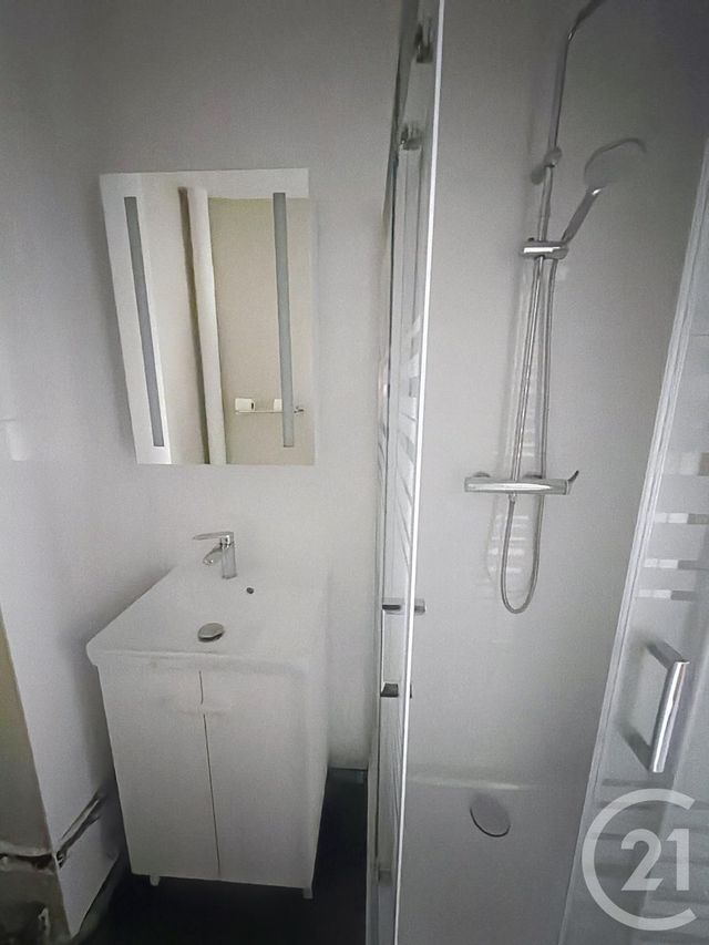 Appartement F1 à louer - 1 pièce - 26.4 m2 - ST JEAN DE BRAYE - 45 - CENTRE - Century 21 Premium