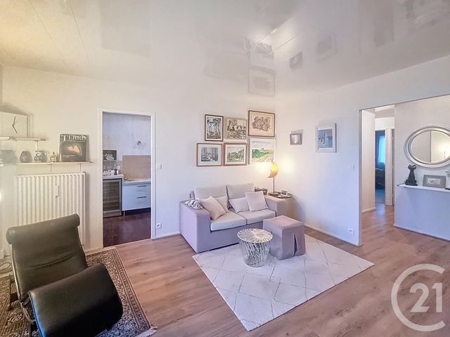 Appartement à vendre - 4 pièces - 70.27 m2 - FLEURY LES AUBRAIS - 45 - CENTRE - Century 21 Premium