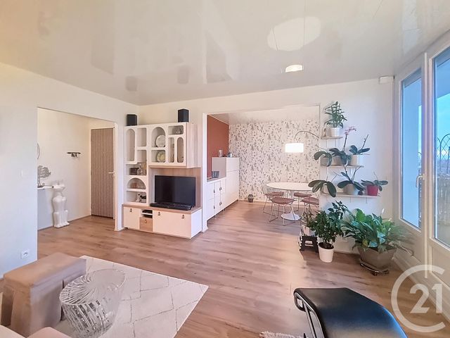 Appartement à vendre - 4 pièces - 70.27 m2 - FLEURY LES AUBRAIS - 45 - CENTRE - Century 21 Premium