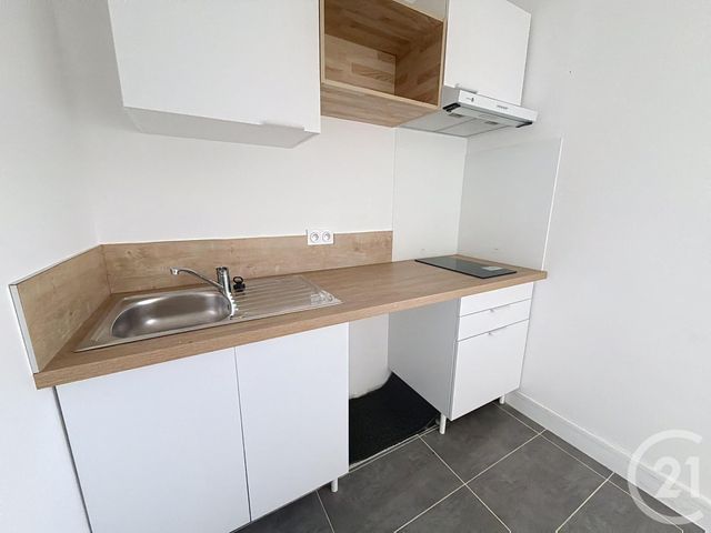 Appartement F1 à louer ST JEAN DE BRAYE