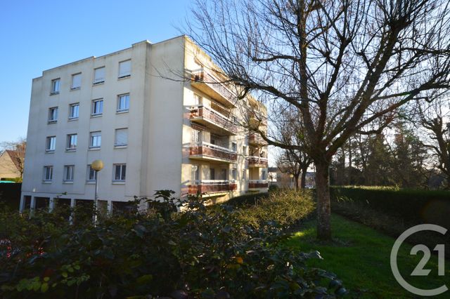 Appartement F1 à louer - 1 pièce - 30.21 m2 - ST JEAN DE BRAYE - 45 - CENTRE - Century 21 Premium
