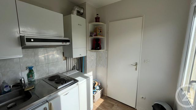 Appartement F1 à louer - 1 pièce - 30.21 m2 - ST JEAN DE BRAYE - 45 - CENTRE - Century 21 Premium
