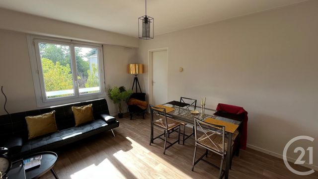 Appartement F1 à louer - 1 pièce - 30.21 m2 - ST JEAN DE BRAYE - 45 - CENTRE - Century 21 Premium