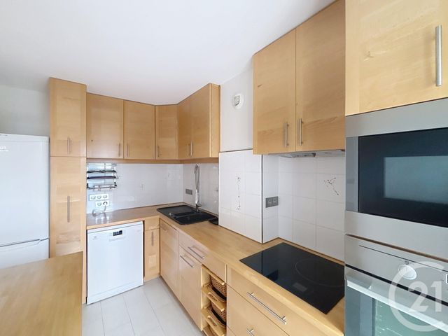 Appartement à louer - 3 pièces - 65.07 m2 - ST JEAN DE BRAYE - 45 - CENTRE - Century 21 Premium