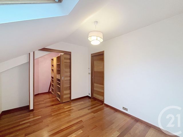 Appartement à louer - 3 pièces - 65.07 m2 - ST JEAN DE BRAYE - 45 - CENTRE - Century 21 Premium