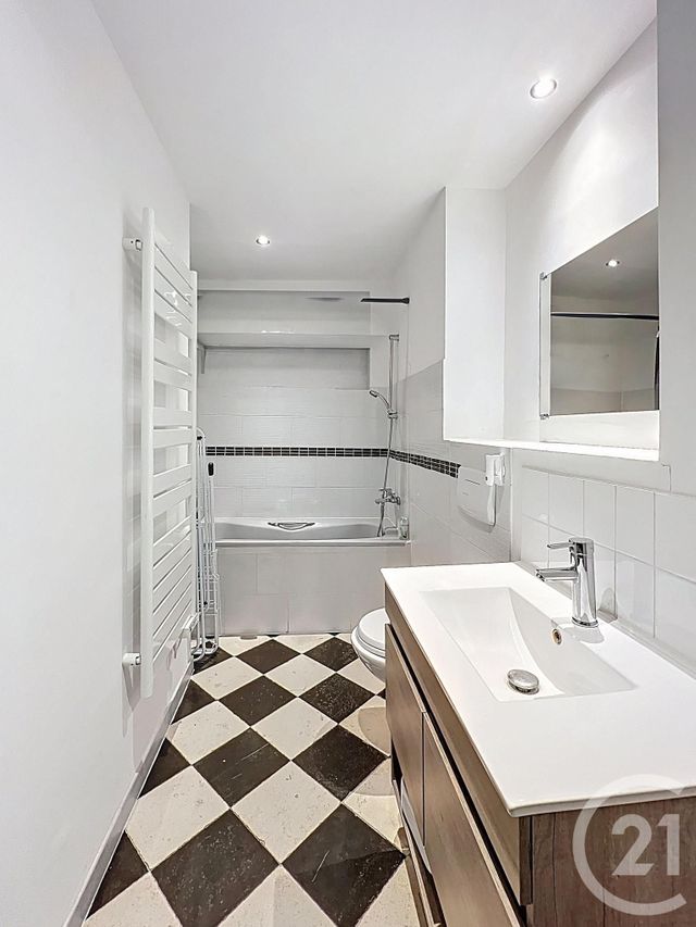 Appartement Duplex à vendre - 3 pièces - 81.34 m2 - ST JEAN DE BRAYE - 45 - CENTRE - Century 21 Premium