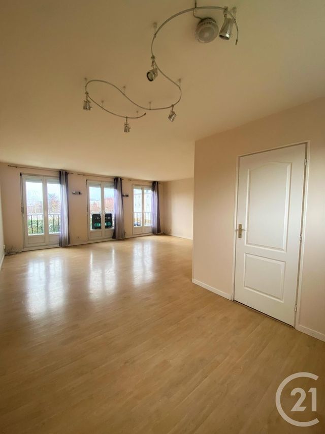 Appartement F4 à louer ST JEAN DE BRAYE