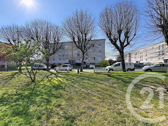 Appartement F4 à louer - 4 pièces - 80.6 m2 - ST JEAN DE BRAYE - 45 - CENTRE - Century 21 Premium