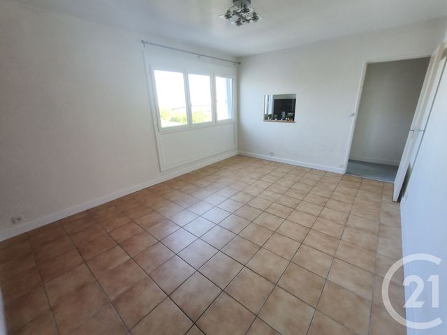 Appartement F2 à vendre - 2 pièces - 49.87 m2 - ST JEAN DE BRAYE - 45 - CENTRE - Century 21 Premium