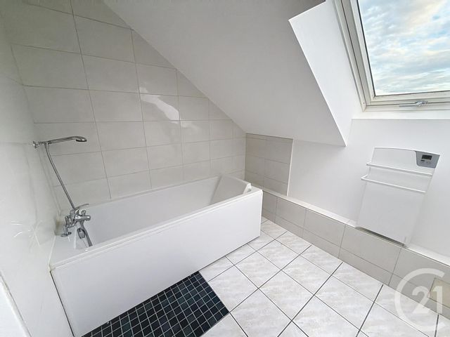 maison à louer - 6 pièces - 149.76 m2 - MARIGNY LES USAGES - 45 - CENTRE - Century 21 Premium