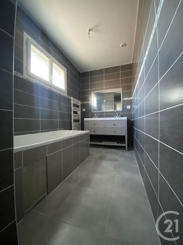 maison à louer - 4 pièces - 88.0 m2 - ST JEAN DE BRAYE - 45 - CENTRE - Century 21 Premium