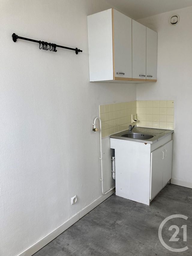 Appartement F1 à louer - 1 pièce - 29.33 m2 - ST JEAN DE BRAYE - 45 - CENTRE - Century 21 Premium