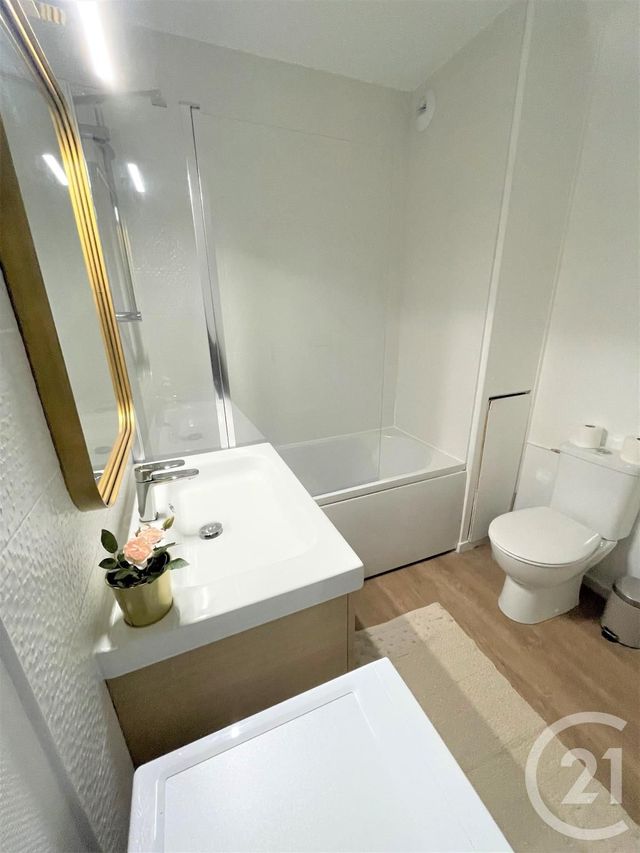 Appartement F1 à louer - 1 pièce - 26.4 m2 - ST JEAN DE BRAYE - 45 - CENTRE - Century 21 Premium