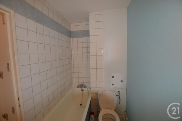Appartement Studio à louer - 1 pièce - 29.4 m2 - ST JEAN DE BRAYE - 45 - CENTRE - Century 21 Premium
