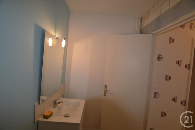 Appartement Studio à louer - 1 pièce - 29.4 m2 - ST JEAN DE BRAYE - 45 - CENTRE - Century 21 Premium