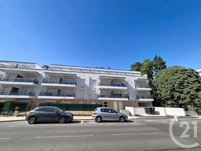 Appartement F3 à louer - 3 pièces - 52.89 m2 - ST JEAN DE BRAYE - 45 - CENTRE - Century 21 Premium