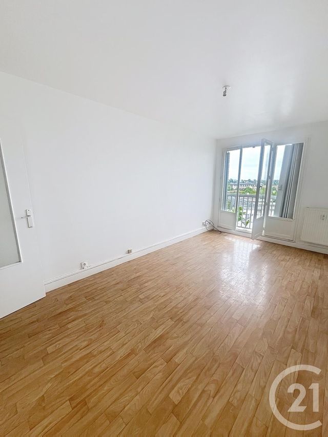 Appartement F1 à louer - 1 pièce - 29.11 m2 - ST JEAN DE BRAYE - 45 - CENTRE - Century 21 Premium