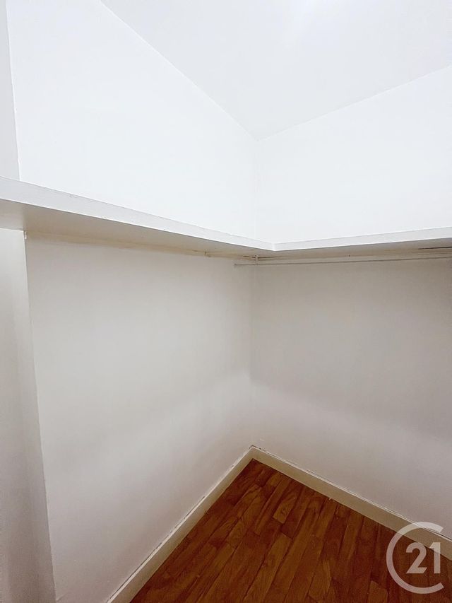 Appartement F1 à louer - 1 pièce - 29.11 m2 - ST JEAN DE BRAYE - 45 - CENTRE - Century 21 Premium