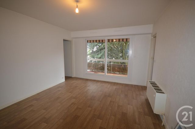 Appartement F2 à louer - 2 pièces - 46.8 m2 - ST JEAN DE BRAYE - 45 - CENTRE - Century 21 Premium