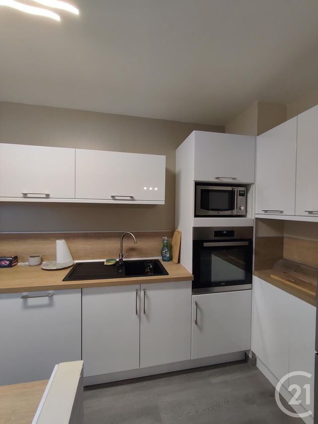 Appartement F3 à louer - 3 pièces - 64.5 m2 - ST JEAN DE BRAYE - 45 - CENTRE - Century 21 Premium