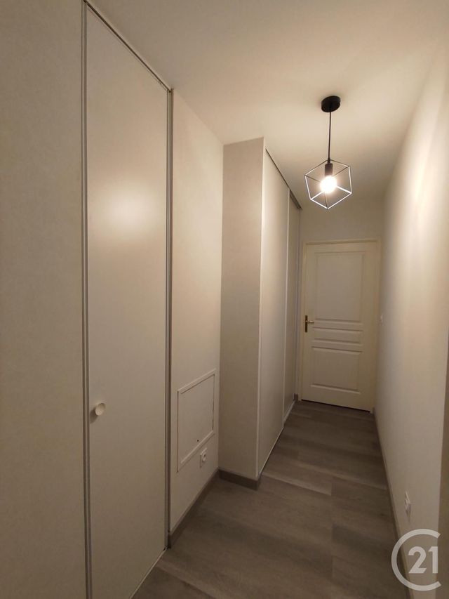 Appartement F3 à louer - 3 pièces - 64.5 m2 - ST JEAN DE BRAYE - 45 - CENTRE - Century 21 Premium