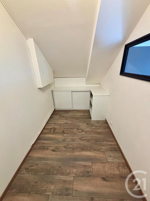 Appartement F3 duplex à louer - 3 pièces - 75.0 m2 - ST JEAN DE BRAYE - 45 - CENTRE - Century 21 Premium