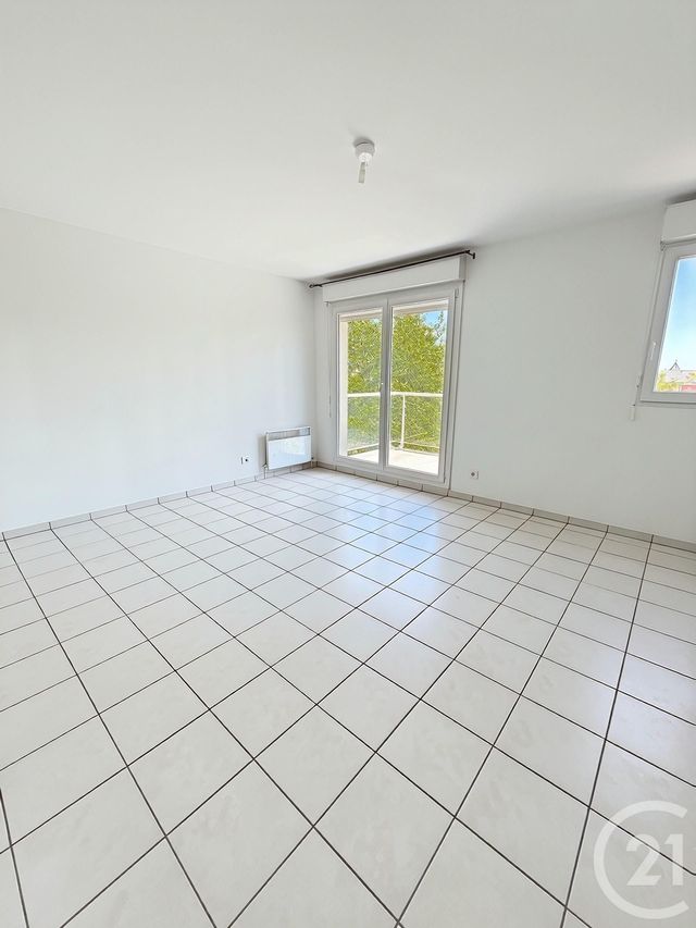 Appartement F2 à louer - 2 pièces - 40.54 m2 - ST JEAN DE BRAYE - 45 - CENTRE - Century 21 Premium