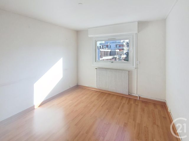 Appartement F2 à vendre - 3 pièces - 65.8 m2 - ST JEAN DE BRAYE - 45 - CENTRE - Century 21 Premium