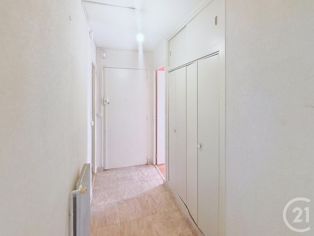 Appartement F2 à vendre - 3 pièces - 65.8 m2 - ST JEAN DE BRAYE - 45 - CENTRE - Century 21 Premium