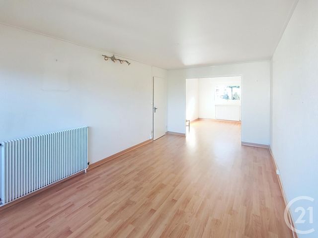Appartement F2 à vendre - 3 pièces - 65.8 m2 - ST JEAN DE BRAYE - 45 - CENTRE - Century 21 Premium