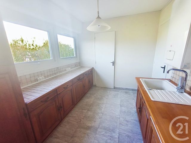 Appartement F2 à vendre - 3 pièces - 65.8 m2 - ST JEAN DE BRAYE - 45 - CENTRE - Century 21 Premium